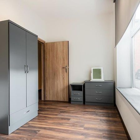 Characterful 2 Bed Apartment With Parking In Hull 赫尔河畔京士顿 外观 照片
