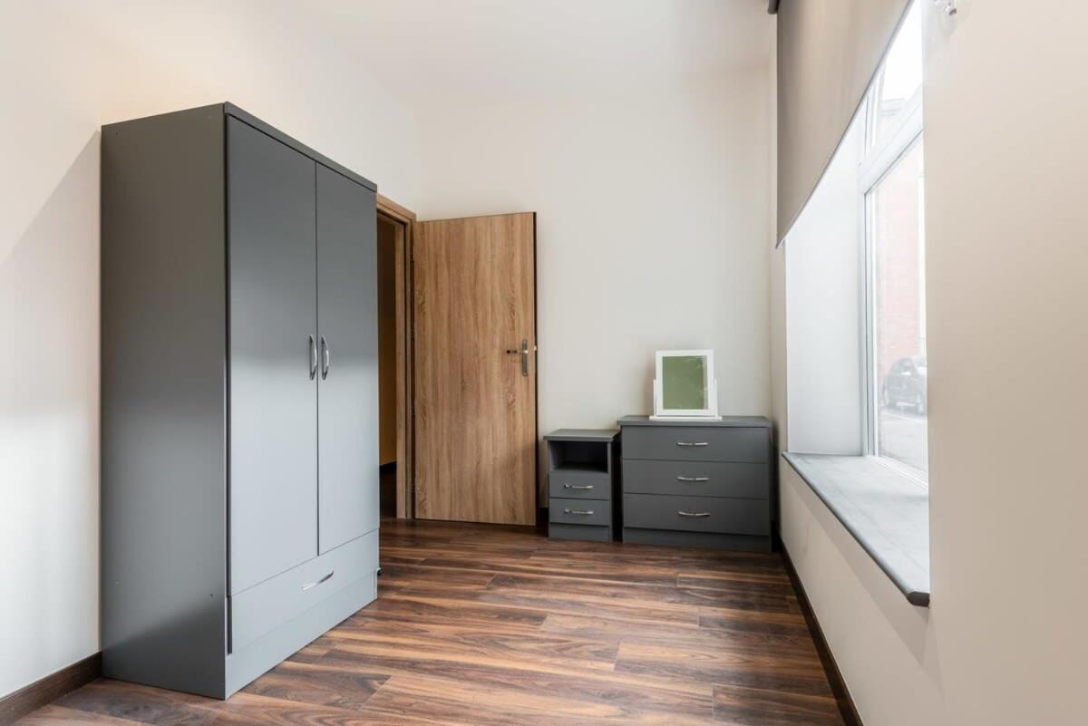 Characterful 2 Bed Apartment With Parking In Hull 赫尔河畔京士顿 外观 照片