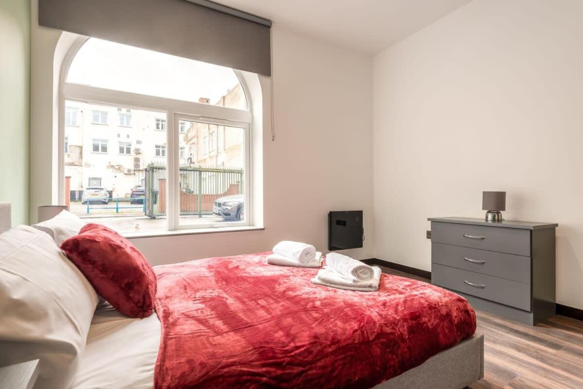 Characterful 2 Bed Apartment With Parking In Hull 赫尔河畔京士顿 外观 照片