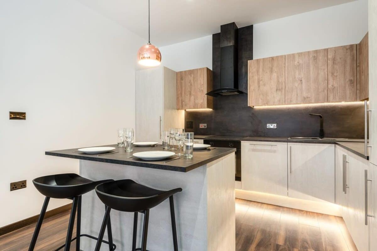 Characterful 2 Bed Apartment With Parking In Hull 赫尔河畔京士顿 外观 照片
