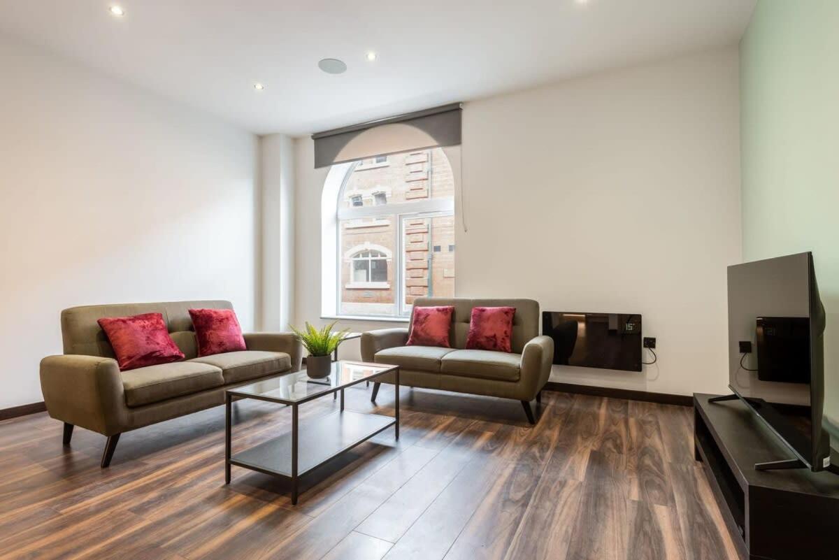 Characterful 2 Bed Apartment With Parking In Hull 赫尔河畔京士顿 外观 照片